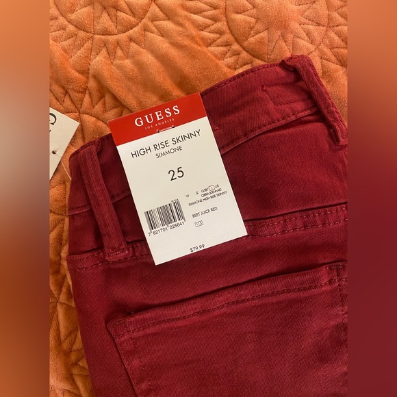 High Rise Red Guess Jeans - Picture 3 of 3